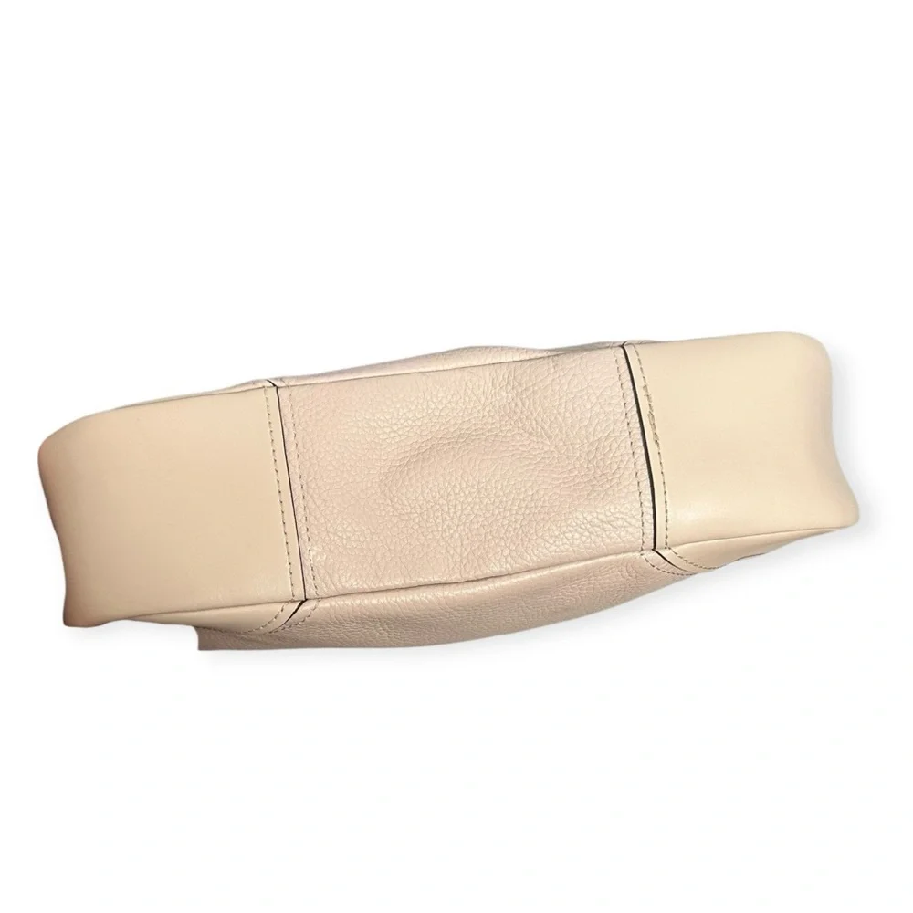 MICHAEL KORS Leather Shoulder Bag in Soft Pink